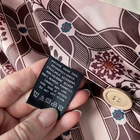 London Fog khaki classic trench coat, women’s large - Picture 5 of 6